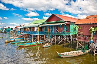 flaoting-village-cambo(2).jpeg